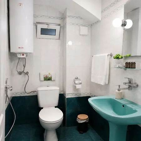 Apartment Spacious & Quiet 3br Apartment, Center & Sea Garden Warna